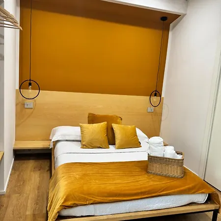 게스트하우스 Via Del Centro 4*
